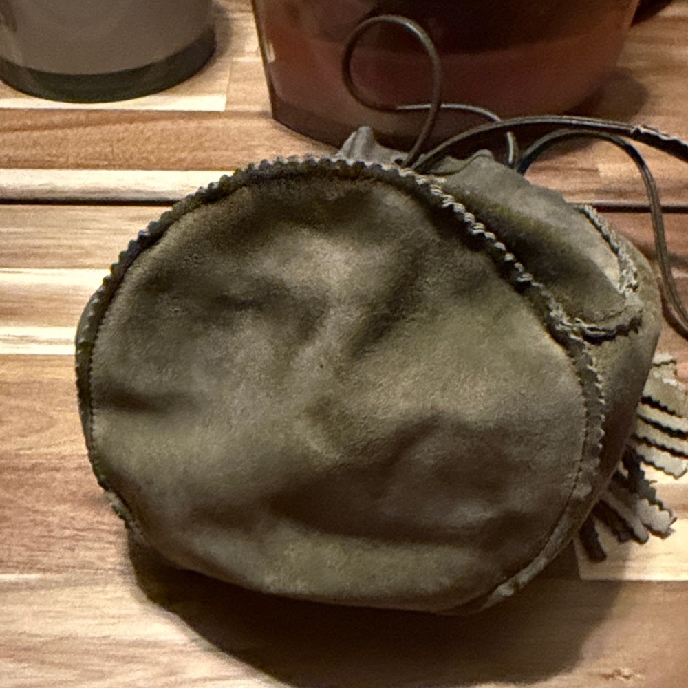 Bottega Veneta Olive Green Suede Shoulder Bag - Picture 2 of 9